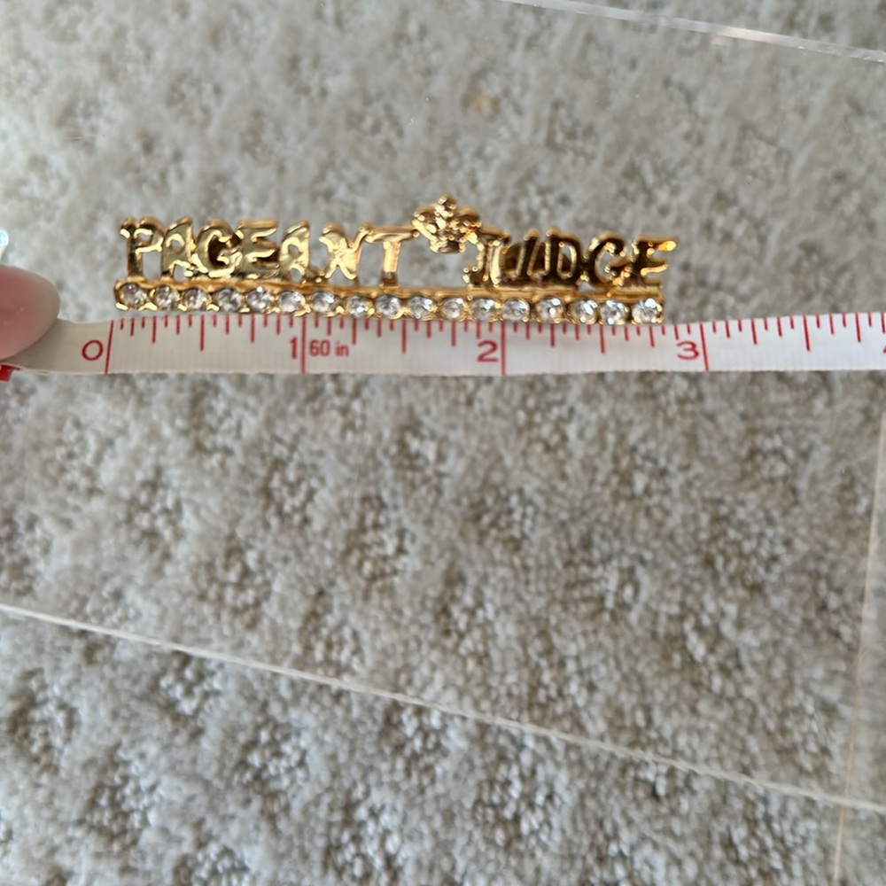 New “Pageant Judge” crown pin with rhinestones - Picture 4 of 5